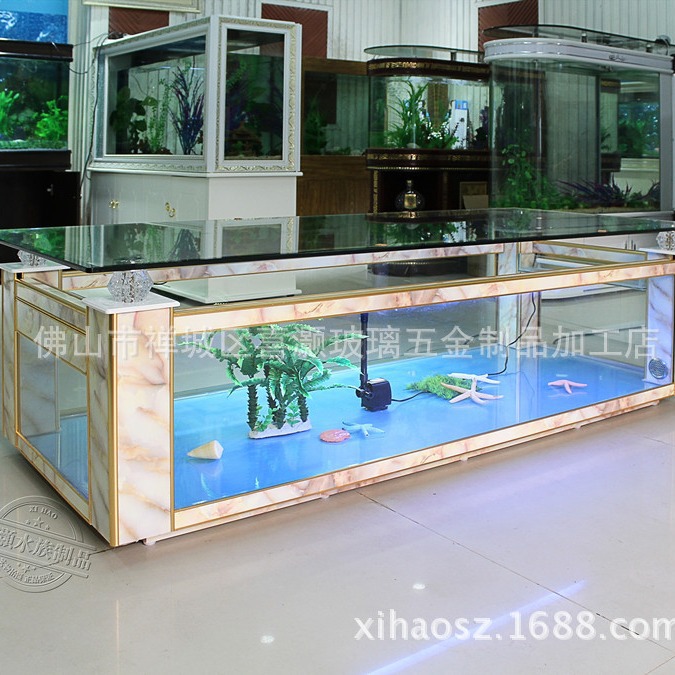 Tavolino da caffè con acquario - Live Fish Aquarium recensione e prezzo